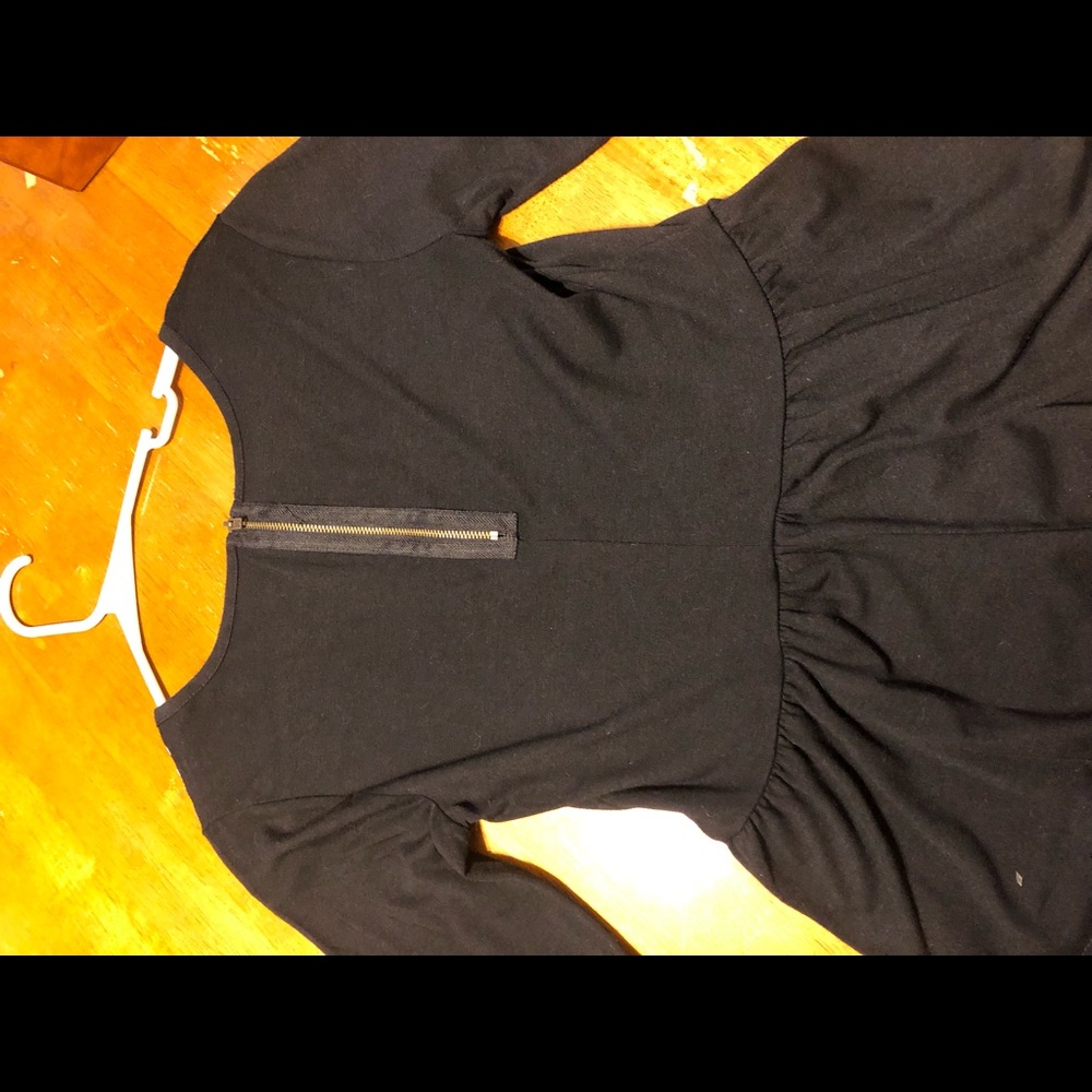 Women’s Top - Picture 4 of 5